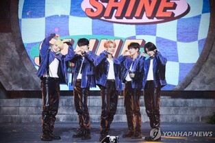 TXT·아이브, 발매 첫 주 판매량 나란히 자체 신기록