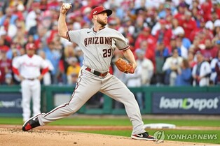 인천에서 단련된 켈리, MLB 포스트시즌 응원 소리쯤이야