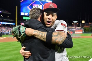 가을마다 폭발하는 마르테…PS 16경기 연속 안타 'WS 진출 선봉'