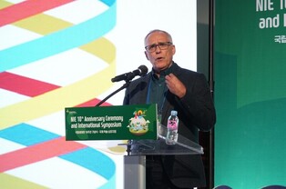 IUCN 국장 "국립공원 내 케이블카 설치 신중해야"