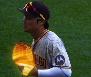 김하성 골드 글러브에 '황금 글러브 영상' 공개한 샌디에이고