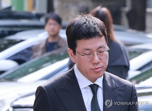 Kakao's investment chief indicted over stock manipulation in K-pop agency takeover