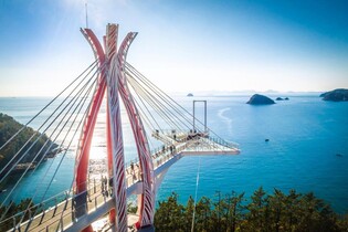 남해 '설리스카이워크' 3일부터 무료 개방…그네는 운행 안해