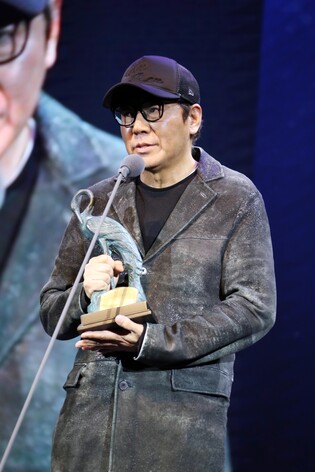 '거미집' 김지운, 춘사영화제 최우수감독상…'올빼미' 4관왕