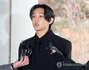 Actor Yoo admits to smoking marijuana in first court hearing