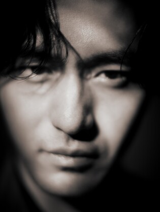 '스위트홈' 이진욱 "왼쪽과 오른쪽 얼굴이 다르게끔 연기했죠"