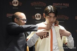 이정후 "김하성 선배와 맞대결 설레…오타니와 만나면 열심히!"