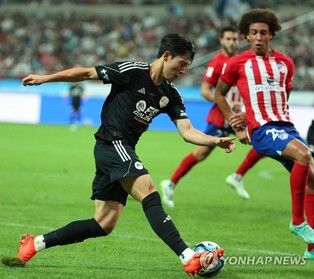 배준호, 잉글랜드 무대 2호 도움…스토크시티는 8경기 무승