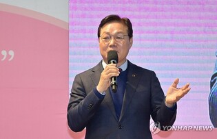 경남지사, 도민과 토크콘서트…'동부권 다독이기' 양산서 스타트