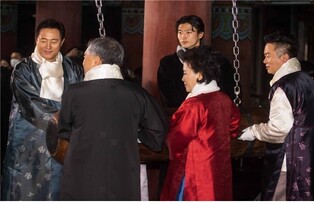 2024년 0시 초대형 '자정의 태양'이 세종대로에 뜬다