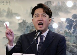 Ex-ruling party leader quits PPP to launch new party