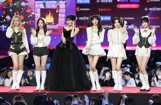 Photos of IVE during '2023 SBS Gayo Daejeon'