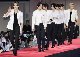 Photos of ENHYPEN during '2023 SBS Gayo Daejeon'