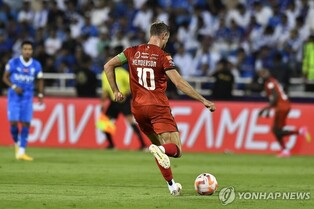 헨더슨, 아약스 입단 임박…반년 만에 사우디 프로축구서 탈출
