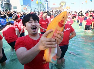 '대한민국 진짜 겨울' 제15회 평창송어축제 18만명 방문