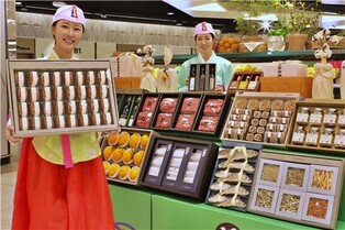 백화점 업계 22일부터 설 선물 세트 본판매…프리미엄에 힘준다