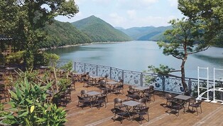 옥천의 인기 관광지…수생식물학습원·부소담악·육영수 생가