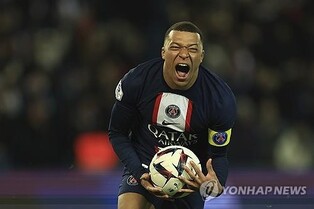 PSG 간판 음바페, 구단에 "시즌 끝나면 떠나겠다" 통보
