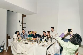 힙한 홈파티에 초대합니다…YG 아트 레이블 첫 기획전