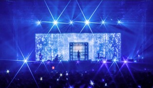 '얼굴 없는 가수' 日아도 "제 노래엔 혼돈 속 아름다움 있죠"