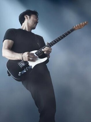 봄바람 타고 온 이문세 명곡 퍼레이드…"가수 하길 참 잘했네요"