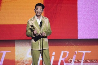 '성난사람들', 美작가조합상도 받아…할리우드 3대 조합상 석권