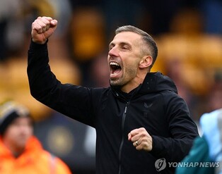 황희찬 소속팀 울브스 오닐 감독, 심판에 항의해 1경기 출전정지