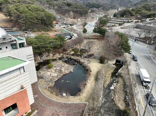 청주랜드 생태연못에 수변데크 등 휴식공간 조성