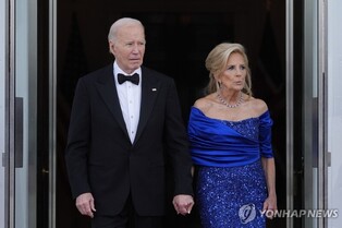 배우 로버트 드 니로 "트럼프는 독재자"…바이든 지원 선거광고