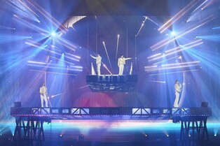 SHINee Reunites with Electrifying Live Performances, Cheered by 30,000 Fans