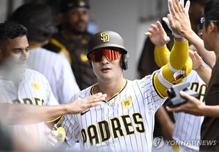 김하성 열흘 만에 시즌 7호 홈런 '손맛'…팀은 마이애미에 완패