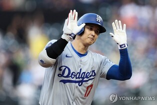 오타니, 10경기 만에 시즌 14호 홈런…다저스 대승 견인