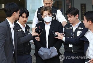 Singer arrested for drunk-driving crash referred to prosecution