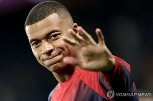 음바페, 결국 R마드리드와 계약…5년간 3천300억원 '잭폿'