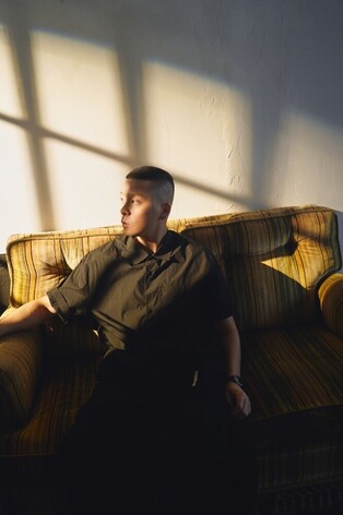 Naul Releases New R&B Single '1993'