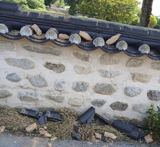 기와 떨어지고 불상 장식 '뚝'…부안 지진에 국가유산 6건 피해