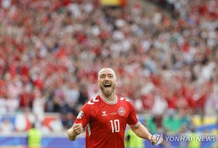 심장마비로 쓰러진 지 1천100일…화려하게 유로로 돌아온 에릭센