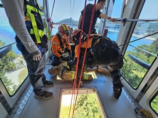 해상케이블카 안전 '이상 무'…삼척시, 합동 인명구조 훈련