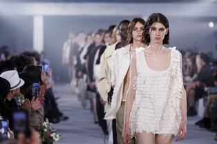 한섬 시스템·시스템옴므, 파리서 글로벌 신제품 선보여