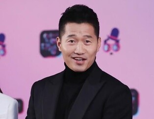 Kang Hyung-wook Vows Stern Legal Action Against Defamation