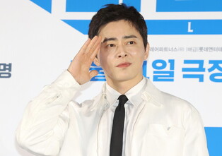 Photos from press conference of 'Pilot'