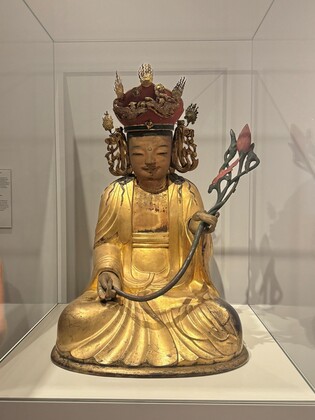 승려 장인이 완성한 미소…네덜란드서 선보이는 '꽃을 든 불상'