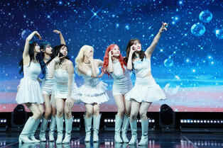 Photos from media showcase of 'Weeekly'