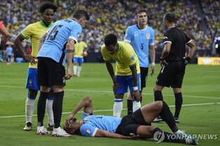 우루과이 수비수 아라우호, 허벅지 부상으로 '코파 아웃'