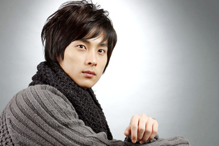 Buzz's Min Kyung-hoon to Marry in November