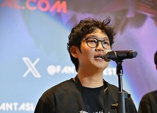 Hwang Wook Wins Best Director at FIFF for Comedy Film 'Mashville'