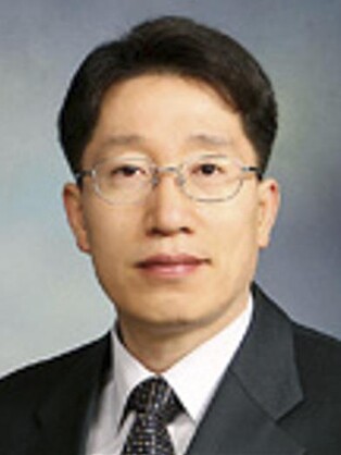 한국학중앙연구원장에 '반일 종족주의' 쓴 김낙년 동국대 교수