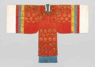 비단 위 꽃·나비…조선 공주 흔적 담긴 혼례복, 국가유산 된다