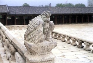 Access to Royal Geunjeongjeon Restricted From September Due to Damage Concerns