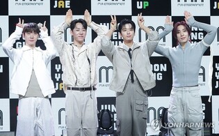 다시뭉친 B.A.P "무대 뒤로 퇴장한 우리, 팬들이 다시 찾아줬죠"